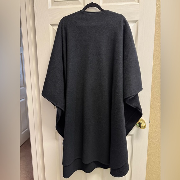 Classic Women's Cape in Black by Linda Dano - Vintage - Picture 2 of 6